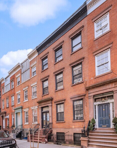 More Photos Of 52 Charles St, New York Apartments For Sale