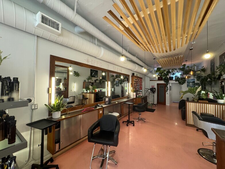 More Photos Of 2019-2023 Riverside Dr, Los Angeles Storefront Retail Office For Sale