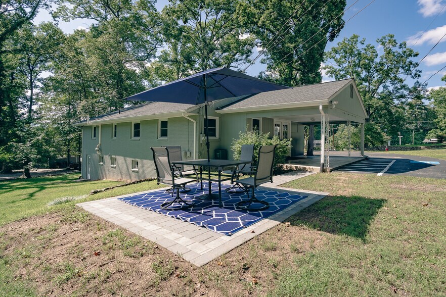 More Photos Of 3042 Brambleton Ave, Roanoke Office Residential For Sale