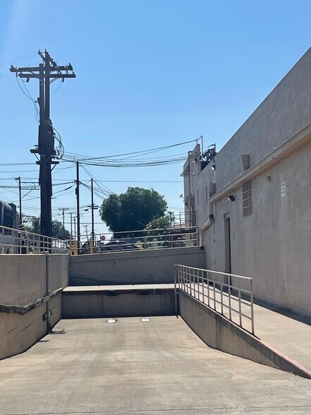 More Photos Of 7663-7667 Broadway, Lemon Grove Supermarket For Sale