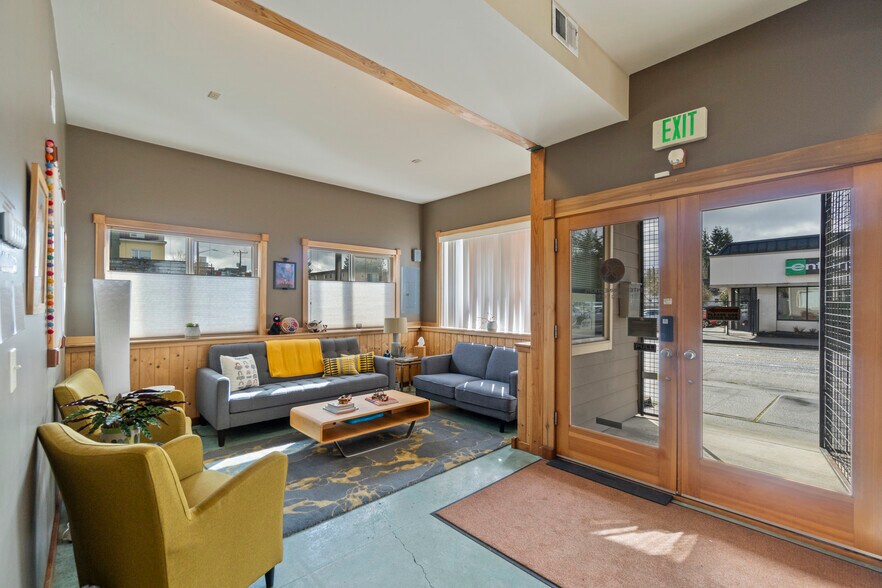 More Photos Of 338 NW 85th St, Seattle Office For Lease