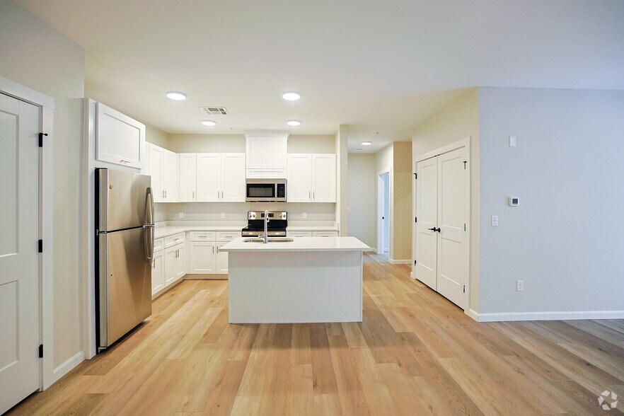 More Photos Of 90 Shrewsbury St, Boylston Apartments For Lease