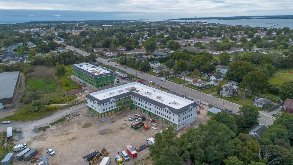 More Photos Of 1747 W Main Rd, Middletown General Retail For Lease