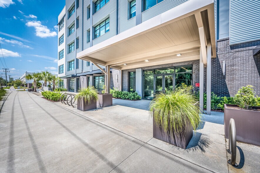 More Photos Of 1940 Algonquin Rd, Charleston Office For Lease