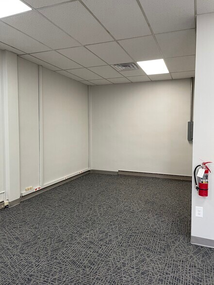 More Photos Of 50 S Penn St, Hatboro Office Residential For Lease