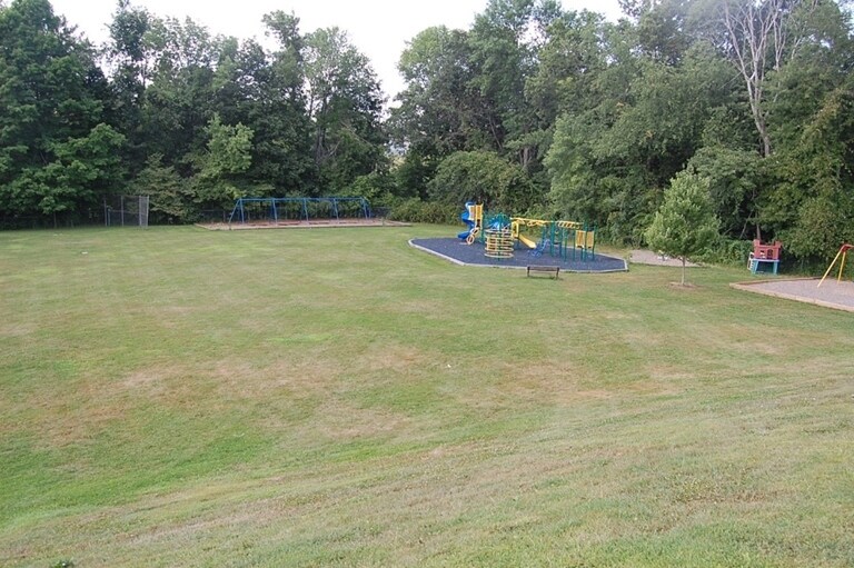 More Photos Of 51 Gabb Rd, Bloomfield Schools For Sale