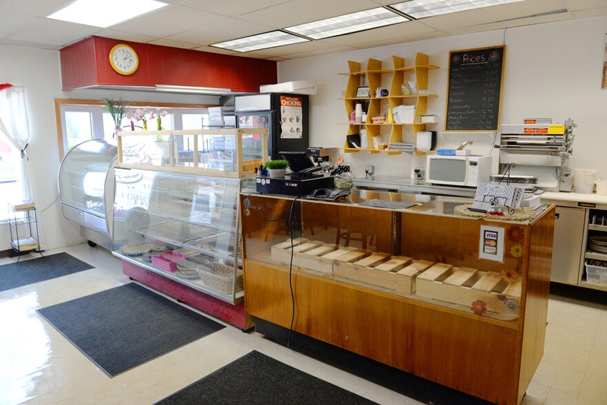 More Photos Of 1654 Elmwood Ave, Buffalo Restaurant For Sale