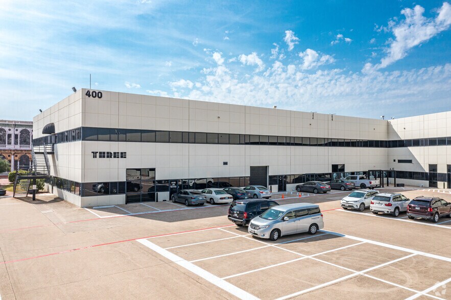 More Photos Of 400 E Royal Ln, Irving Unknown For Lease