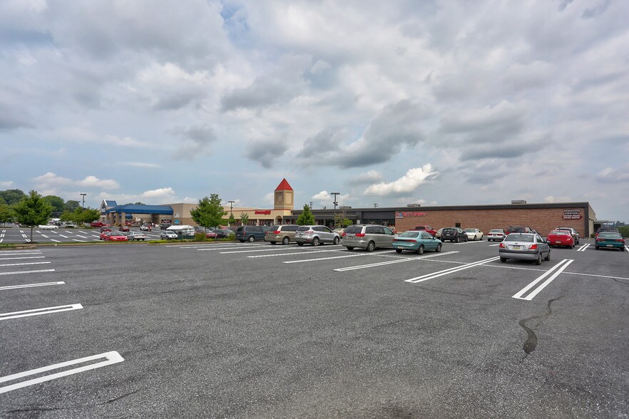More Photos Of 25 Rohrerstown Rd, Lancaster Land For Lease
