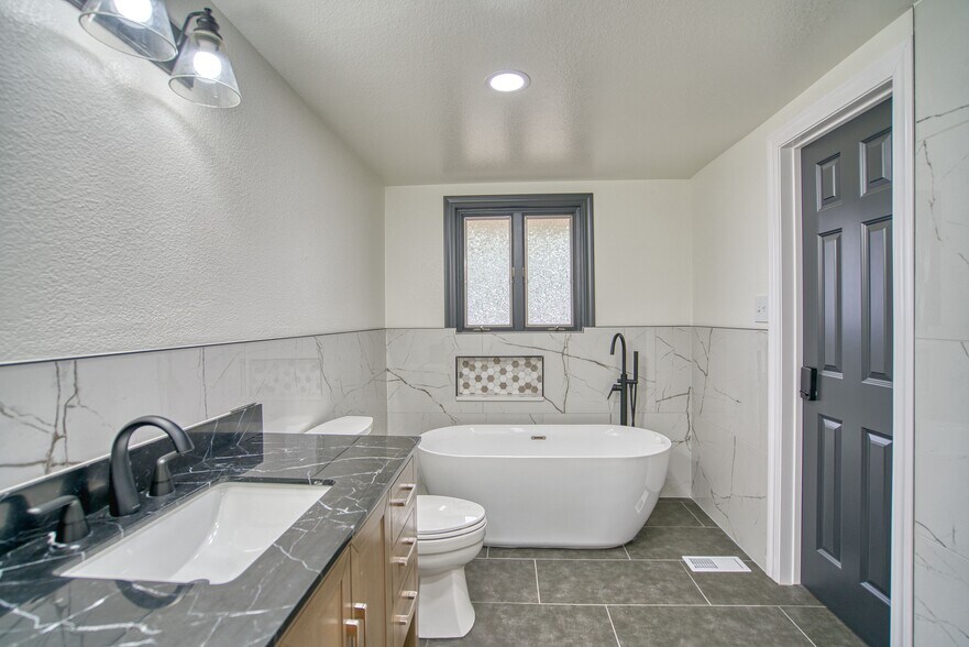 More Photos Of 2880 W 92nd Ave, Federal Heights Office Residential For Sale