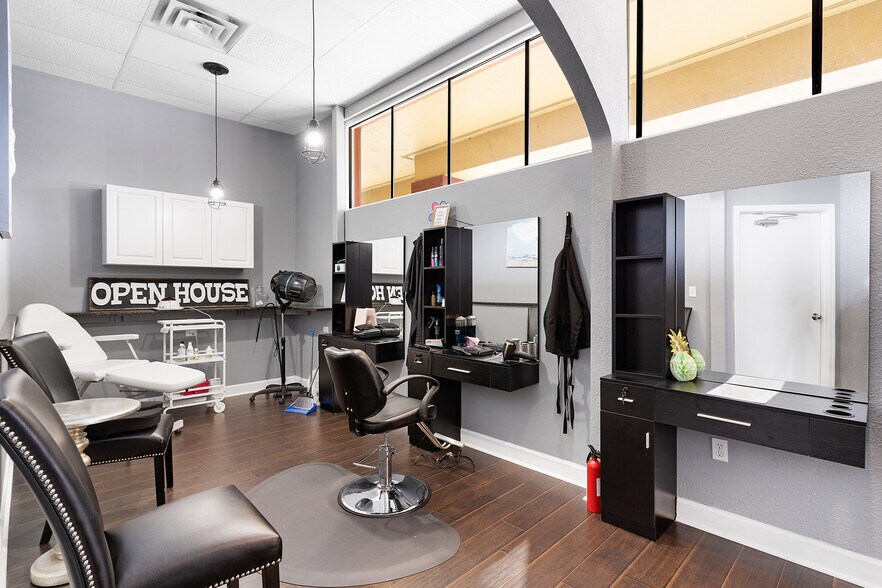 More Photos Of 17820 SE 109th Ave, Summerfield Medical For Lease