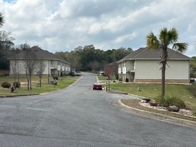 More Photos Of 000 Pearl Street, Crestview Land For Sale