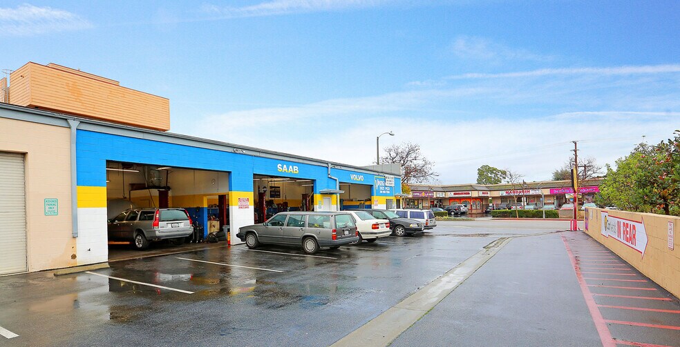 More Photos Of 2621 Pico Blvd, Santa Monica Storefront Retail Office For Lease