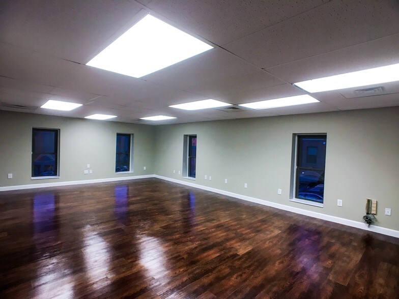 More Photos Of 14 Dorchester St, Boston Office For Lease