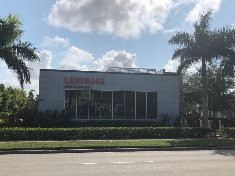 More Photos Of 3936 Tamiami Trl N, Naples Office For Sale