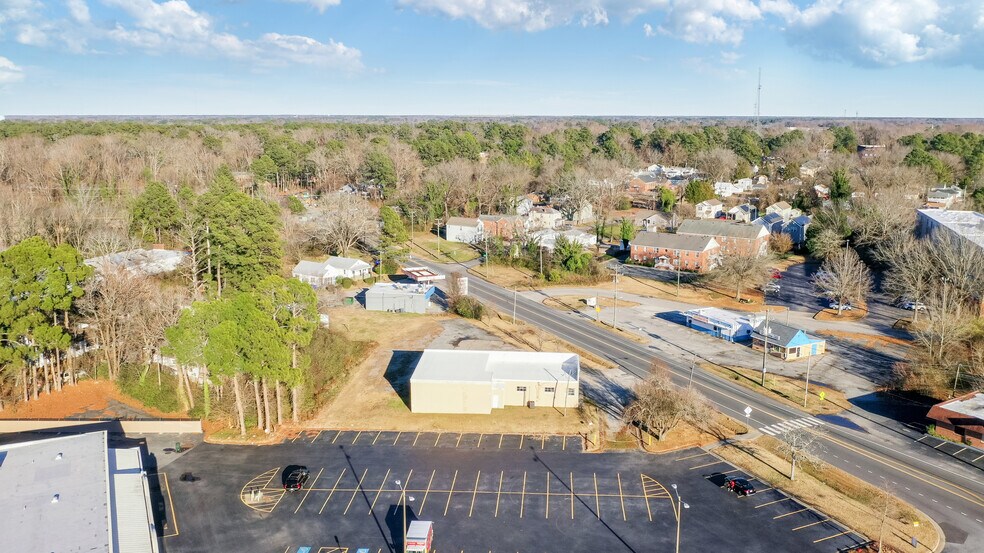 More Photos Of 811 W Constance Rd, Suffolk Flex For Sale