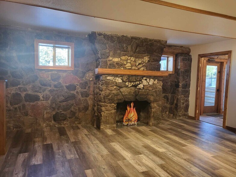 More Photos Of 720 W US Highway 24, Woodland Park Office Residential For Lease