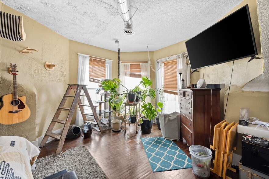 More Photos Of 212 Grant St, Buffalo Apartments For Sale