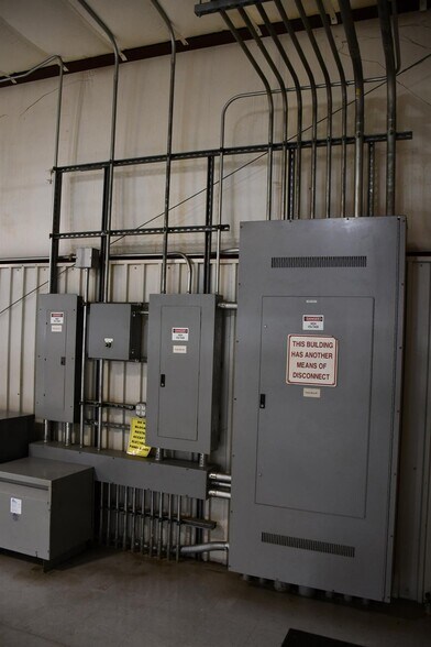 More Photos Of 107 Corona Ave, Groton Warehouse For Sale