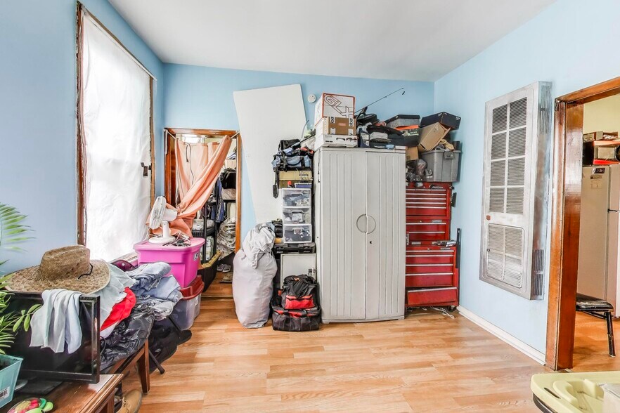 More Photos Of 2916 W 25th Pl, Chicago Multifamily For Sale