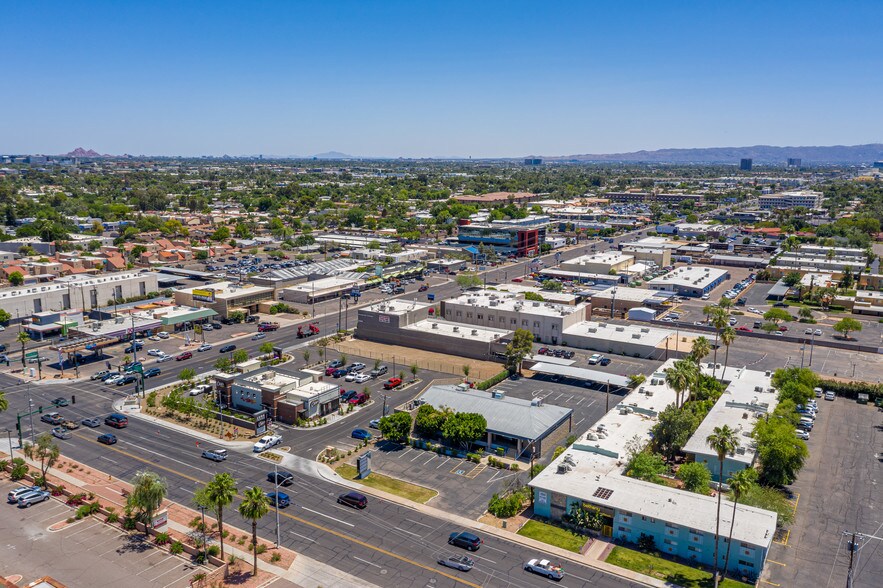More Photos Of 531 E Bethany Home Rd, Phoenix Office For Sale