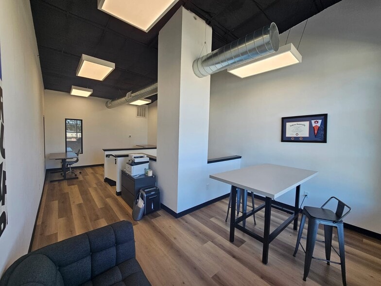 More Photos Of 32502 Tamina Rd, Magnolia Office For Lease