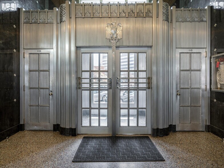 More Photos Of 50 S Virginia St, Reno Office For Sale