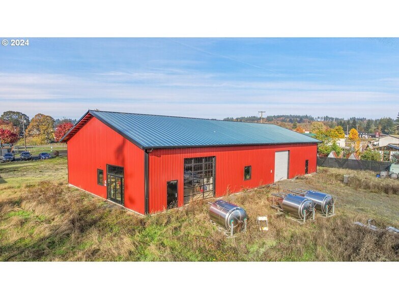 More Photos Of 100 Running Dogs Ln, Saint Helens Specialty For Sale