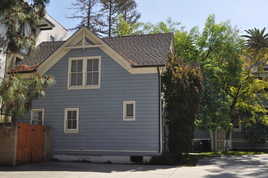 More Photos Of 253-255 S Marengo Ave, Pasadena Office For Sale