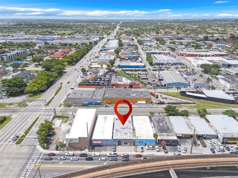 More Photos Of 341 W 21st St, Hialeah Manufacturing For Lease