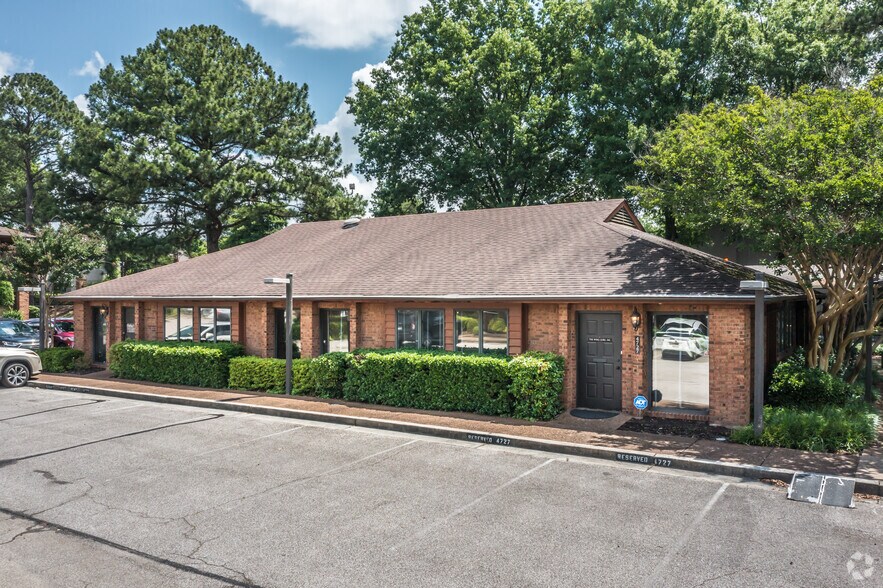 Primary Photo Of 4727-4729 Spottswood Ave, Memphis Office For Lease