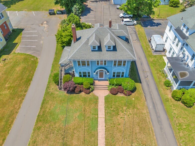 More Photos Of 110 Main St, Manchester Office Residential For Sale