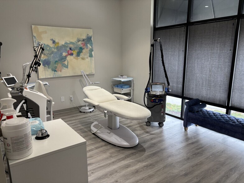 More Photos Of 301 Kildaire Rd, Chapel Hill Medical For Sale