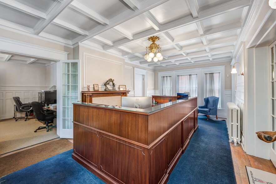 More Photos Of 461 Linwood Ave, Buffalo Apartments For Sale