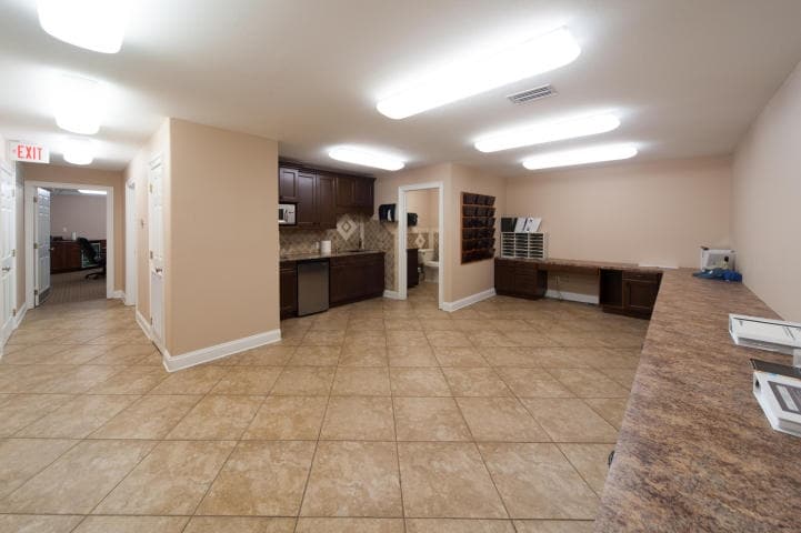 More Photos Of 295 Azalea Dr, Destin Warehouse For Sale