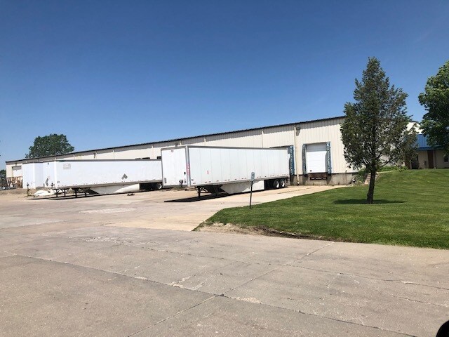More Photos Of 2800 SE Enterprise Dr, Grimes Warehouse For Lease