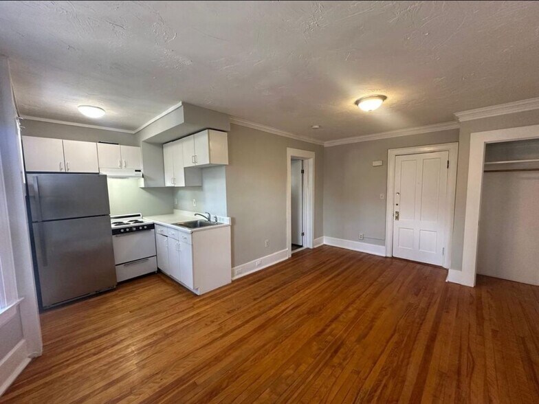 More Photos Of 3 Marston Way, Worcester Apartments For Sale