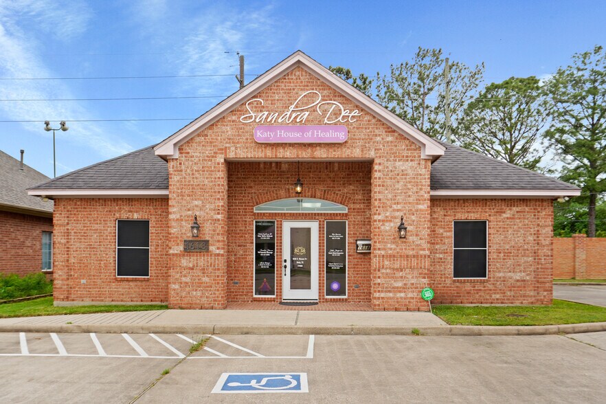 Primary Photo Of 1618 S Mason Rd, Katy Medical For Sale