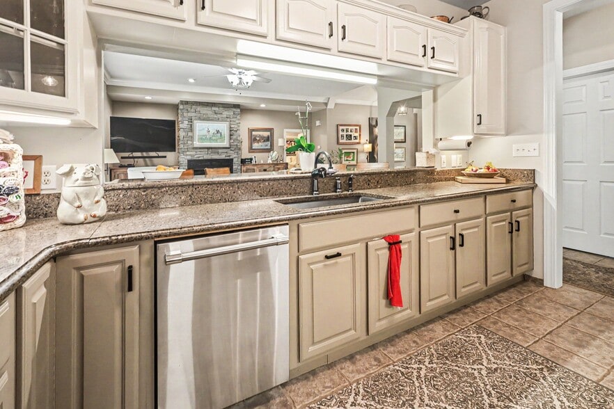 More Photos Of 4037 Old Williamston Rd, Belton Specialty For Sale