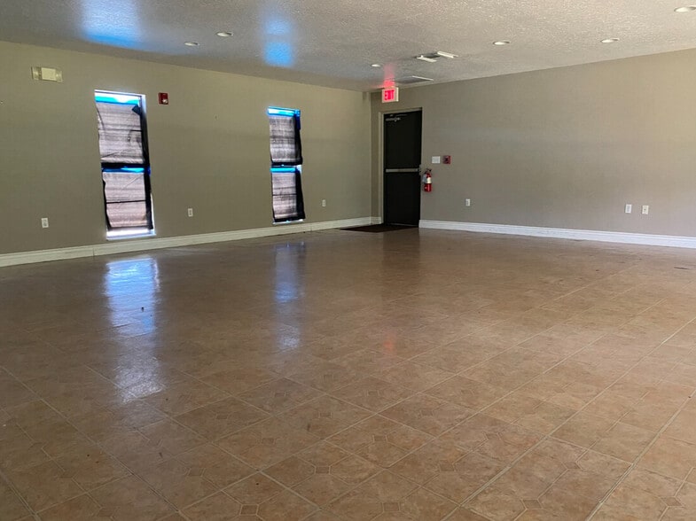 More Photos Of 7655 E Highway 25, Belleview Lodge Meeting Hall For Lease