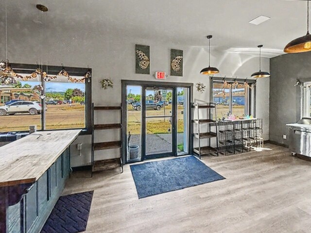 More Photos Of 393 Woodward Ave, Kingsford General Retail For Sale