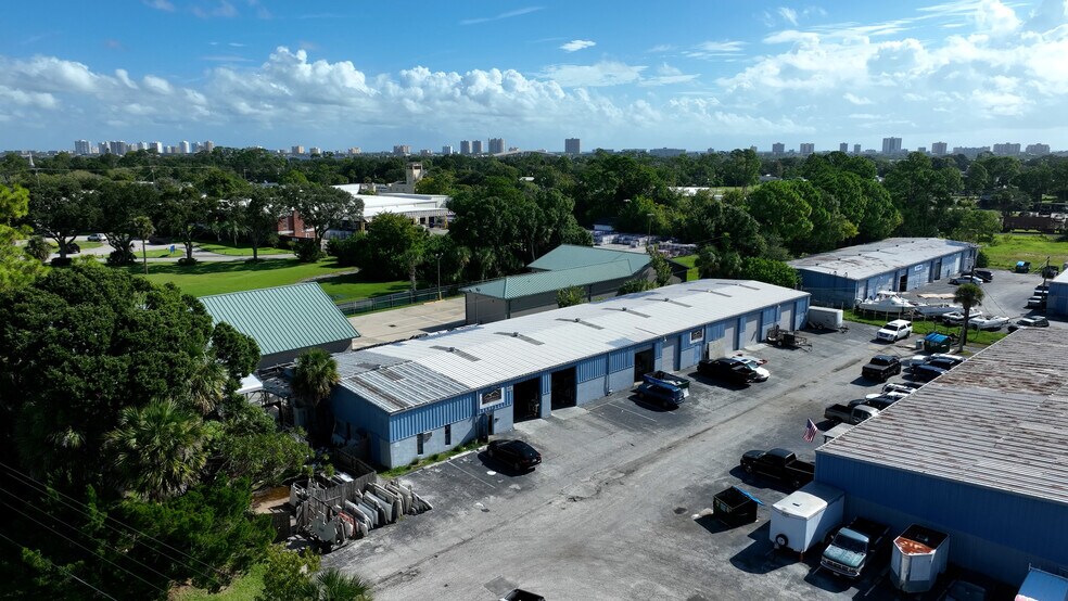 Primary Photo Of 600 Oak Pl, Port Orange Unknown For Lease