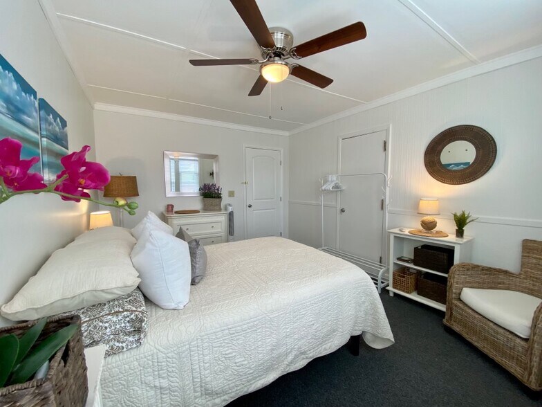 More Photos Of 1909-1911 S Salina St, Syracuse Office For Sale