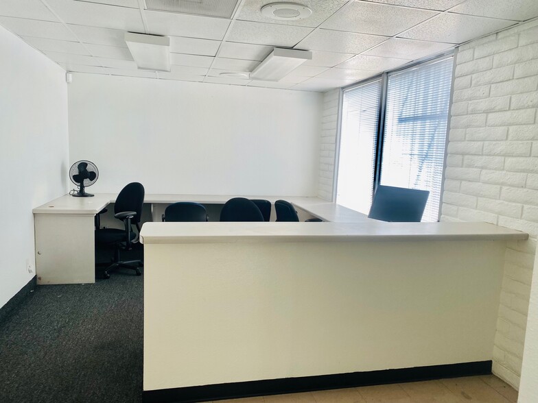 More Photos Of 4433 N 19th Ave, Phoenix Office For Lease