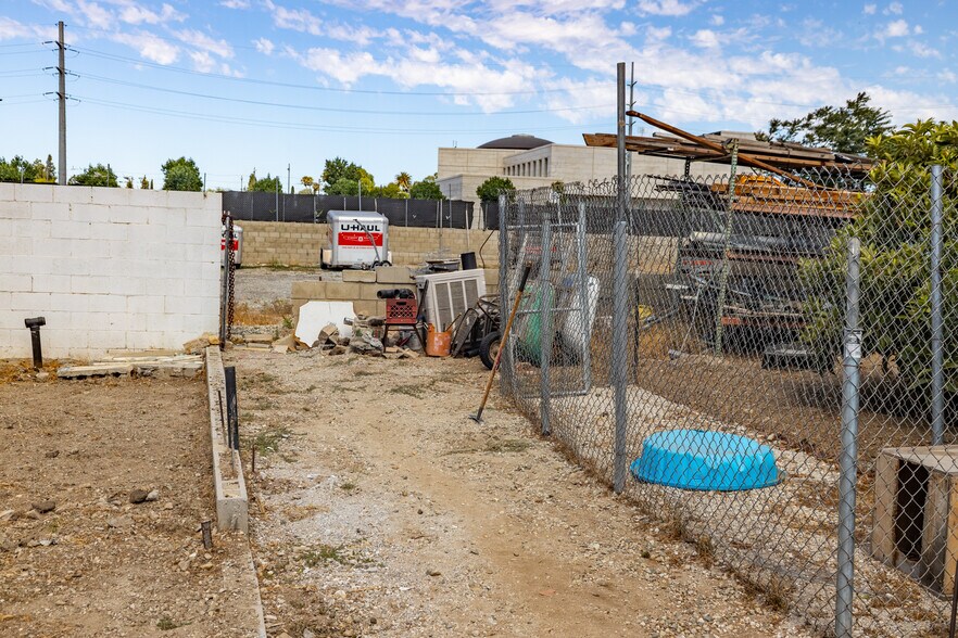 More Photos Of , Banning Unknown For Sale