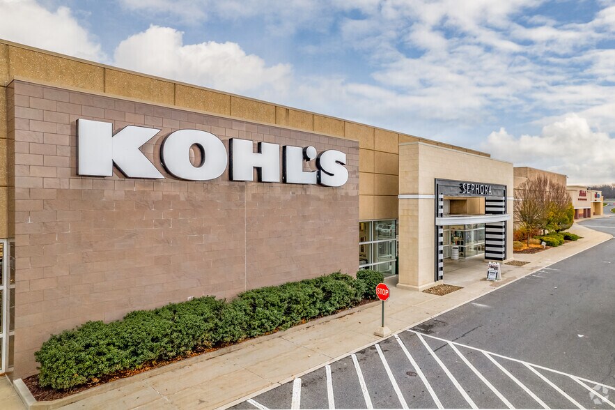 More Photos Of 900 Norland Ave, Chambersburg Unknown For Lease