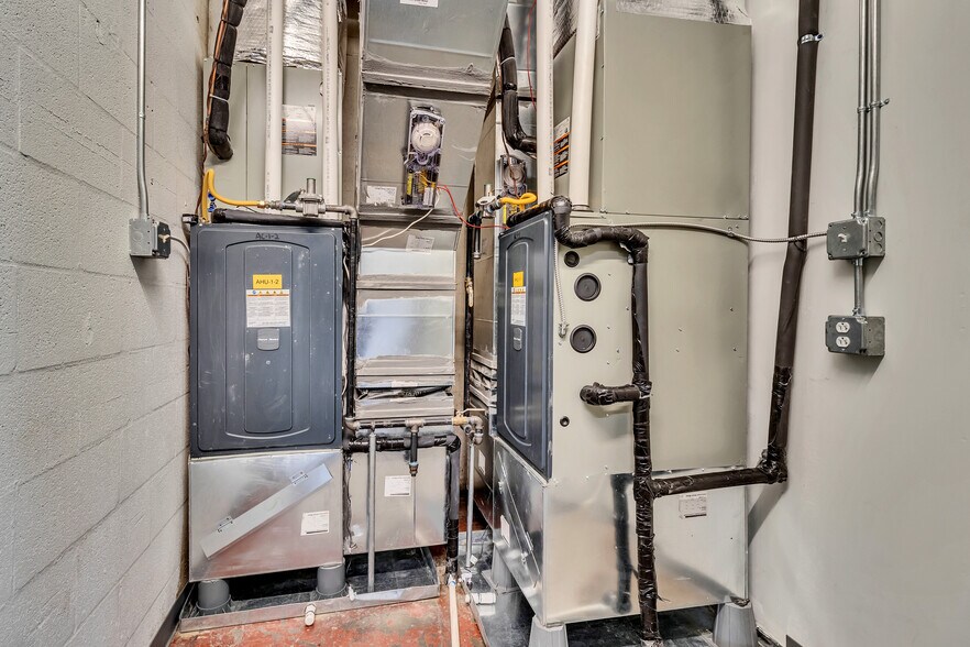 More Photos Of 602 Hill Ave, Nashville Medical For Sale