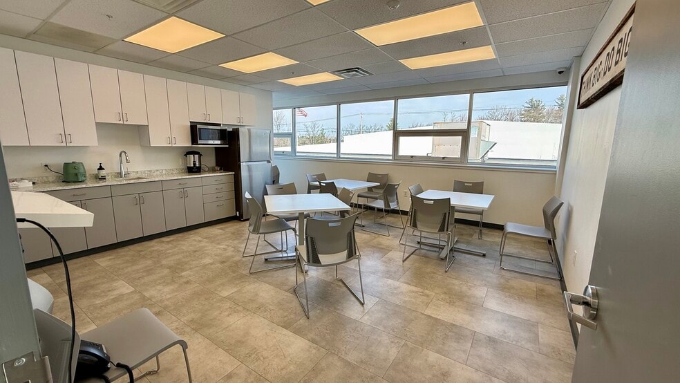 More Photos Of 623 Main St, Tewksbury Auto Dealership For Sale