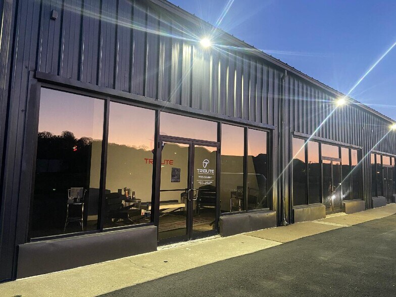 More Photos Of 17650 Possum Point Rd, Dumfries Light Distribution For Lease