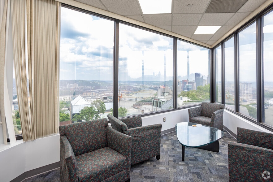 More Photos Of 1301 Grandview Ave, Pittsburgh Office For Lease